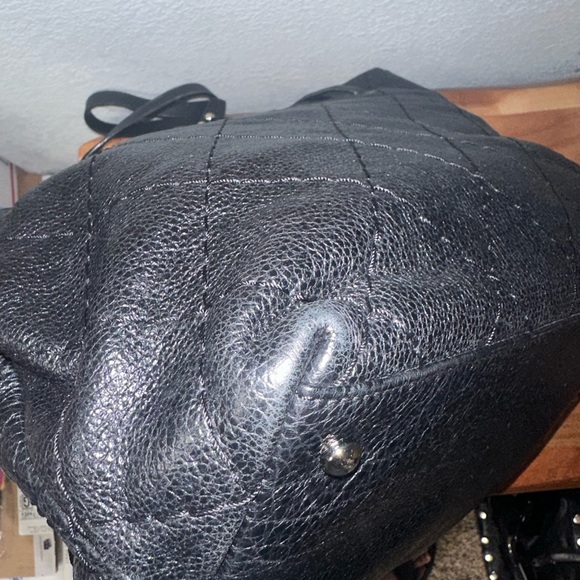 CHANEL On The Road Large Tote - Picture 9 of 15